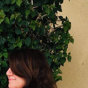 Meet your Posher, Sona